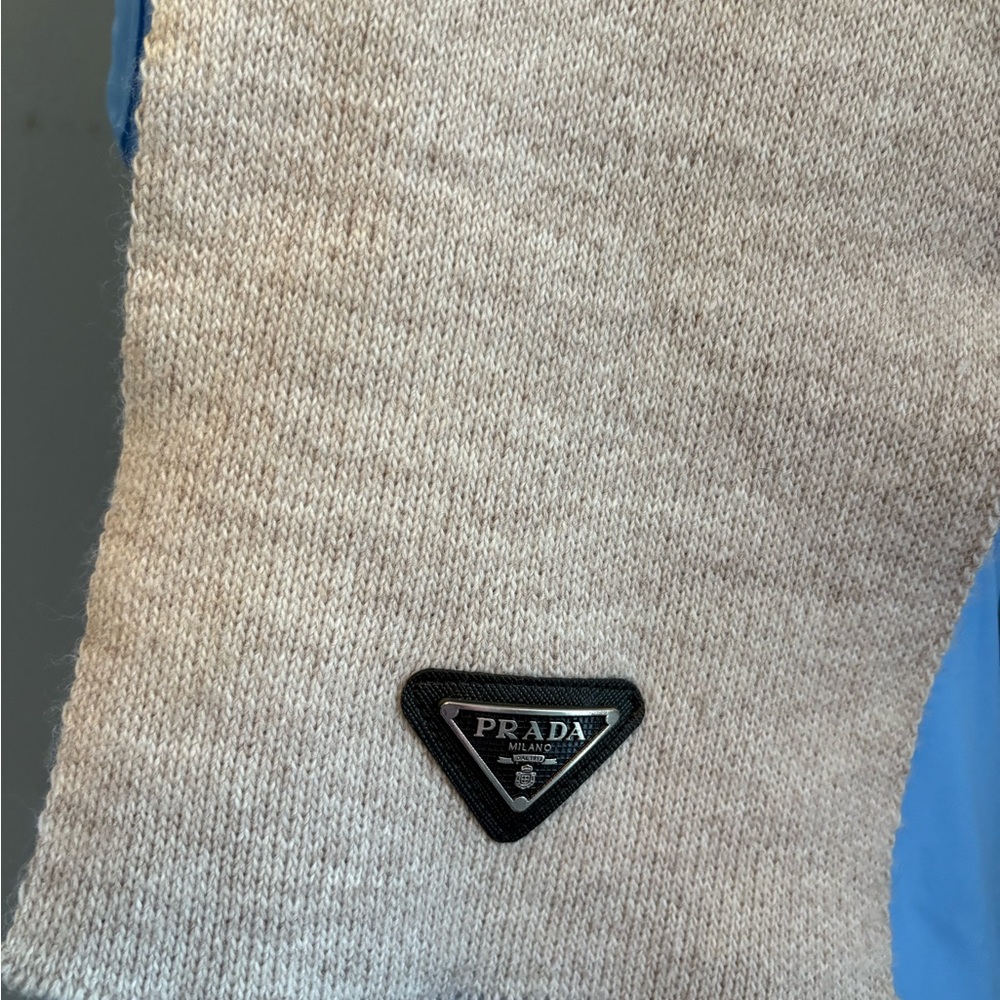 Prada Light Beige Wool Scarf - Picture 2 of 4